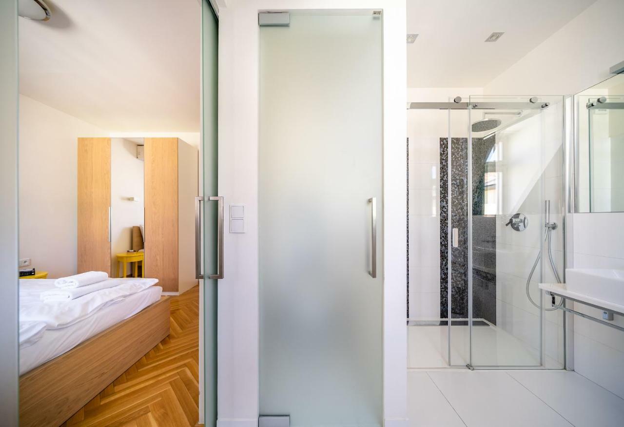 Luxurious Woodrow Wilson Apt In Prague Centre ภายนอก รูปภาพ